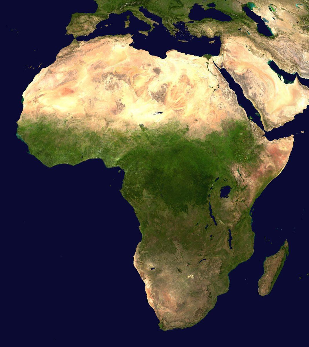 According+to+new+findings%2C+Africa+is+splitting+into+two+continents.