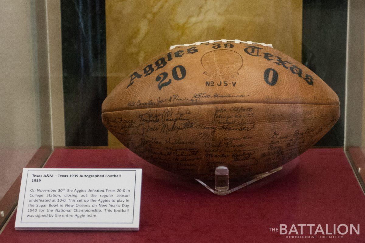 Cushing+Library+is+currently+displaying+footballs+signed+by+the+national+championship-winning+1939+Aggie+football+team.%26%23160%3B