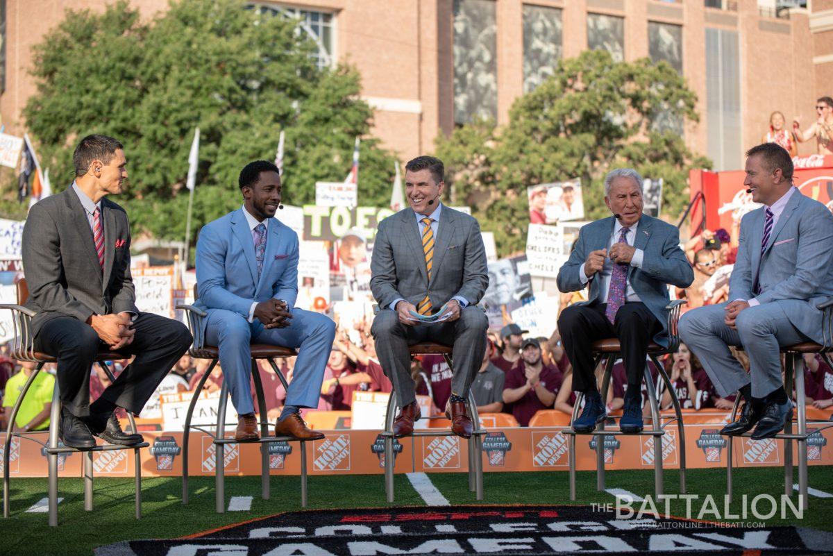 David Pollack, Desmond Howard, Rece Davis, Lee Corso and Kirk Herbstreit on set for ESPN's College GameDay.