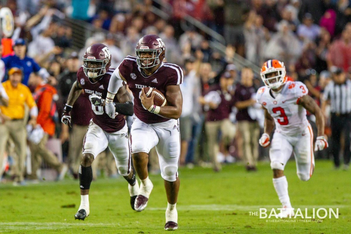 Senior defensive lineman Kingsley Keke returned a backwards pass for a touchdown that was later called back.