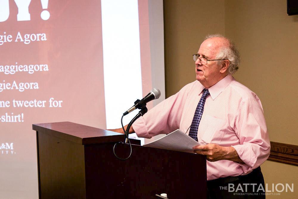 Former editor-in-chief Thomas DeFrank speaks at an Aggie Agora event in Rudder Tower in 2016. 