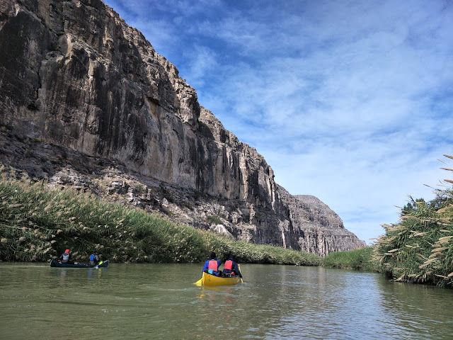 Students paddle down the Rio Grande in the Boquillas Canyon during a Outdoor Adventures trip to Big Bend National Park in December 2017