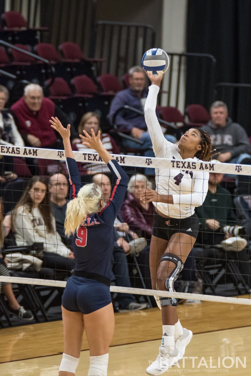 Junior Sydnye Fields made 12 kills at this game. 
