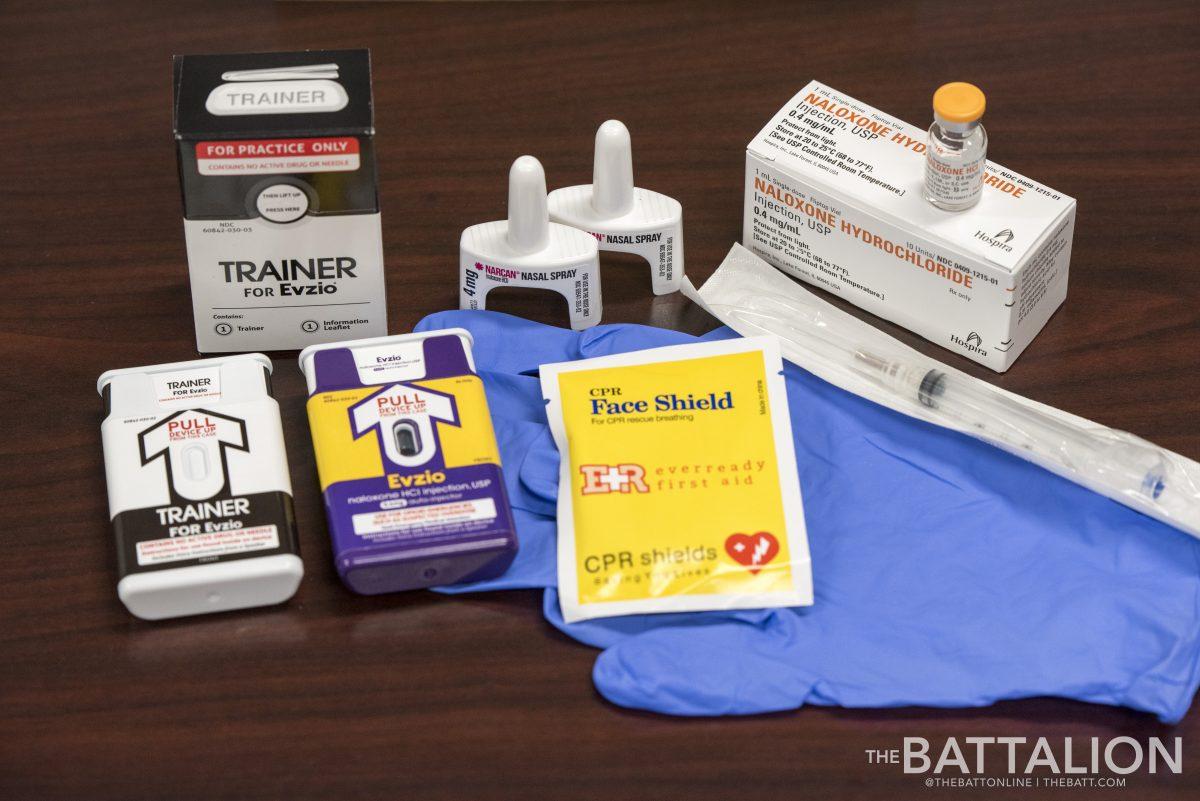 Quick-response kits include: naxolone, a syringe, gloves and other items needed to administer the drug to those that have overdosed.