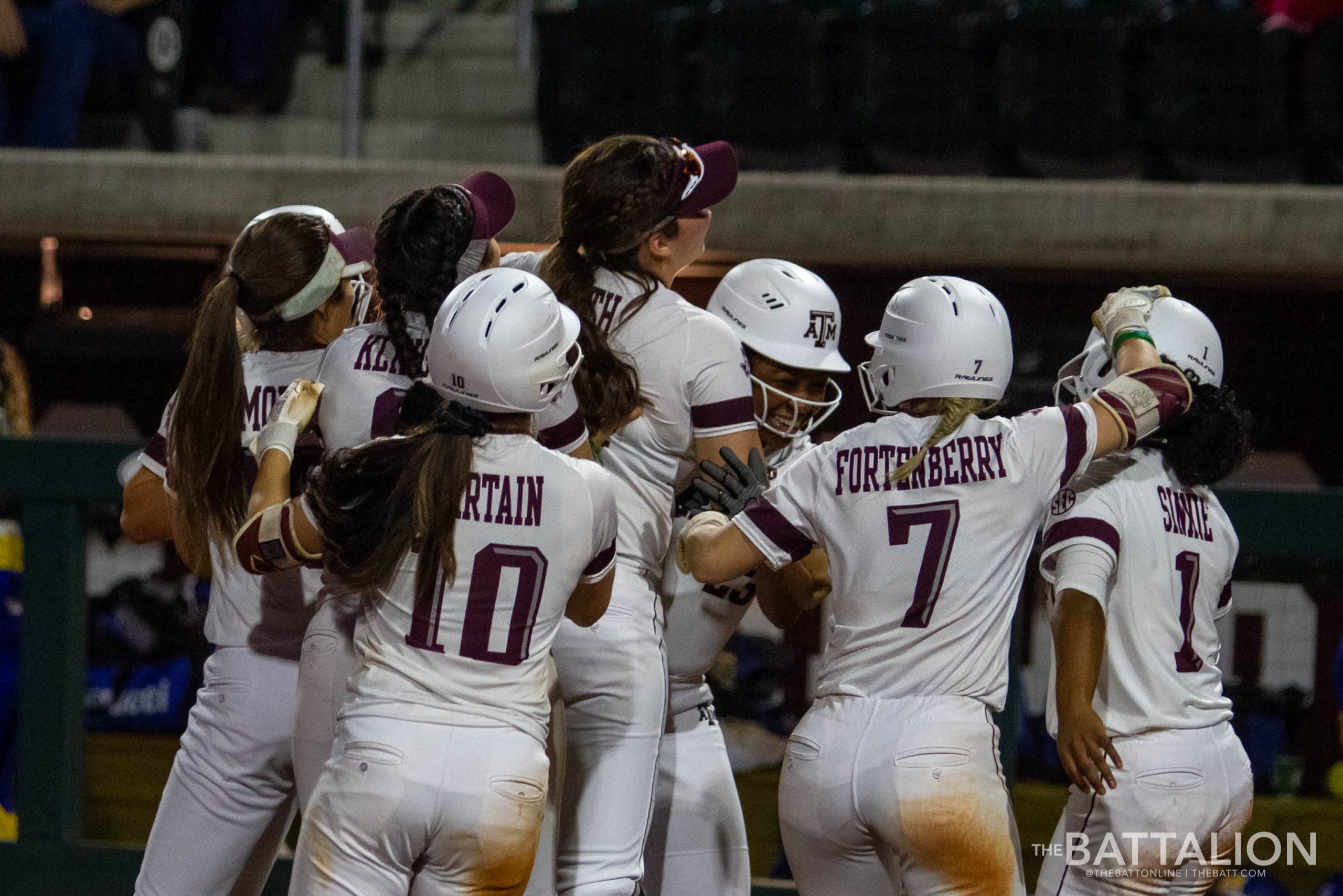 GALLERY%3A+Softball+Texas+A%26M+Invitational+Day+1