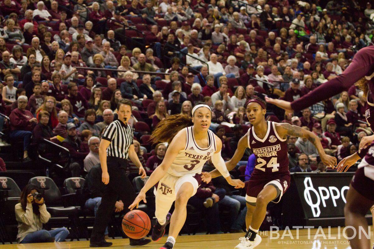 Chennedy Carter led the Aggies with 3 assists.  