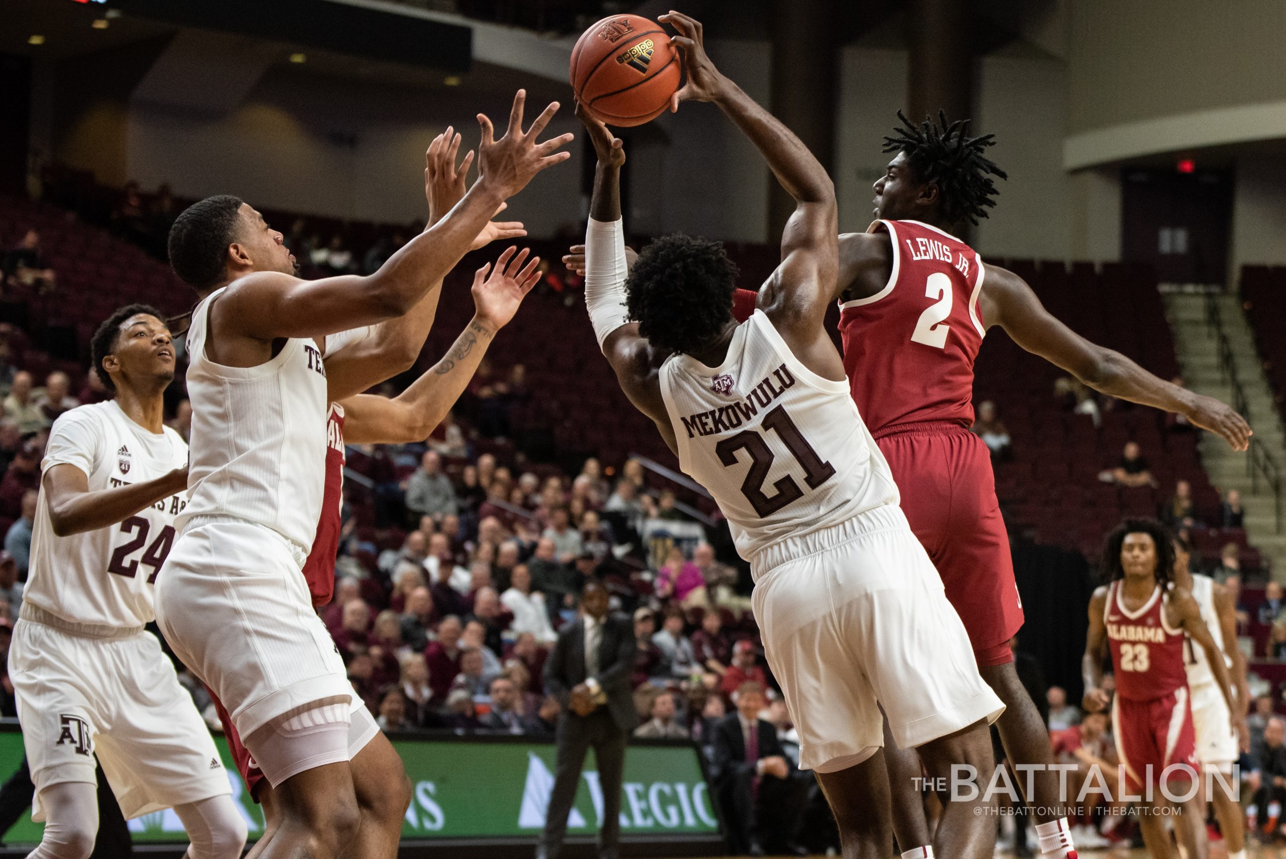 GALLERY: Men's basketball vs. Alabama