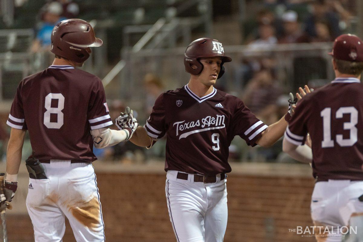 Sophomore%26%23160%3BZach+DeLoach%26%23160%3Bhad+two+runs+batted+in+and+four+at+bats.