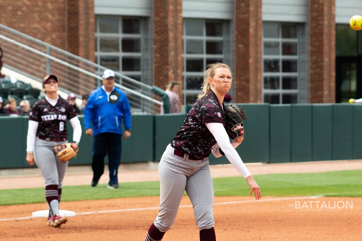 Kendall Potts gets the groundout for the last out the top of the fifth inning.