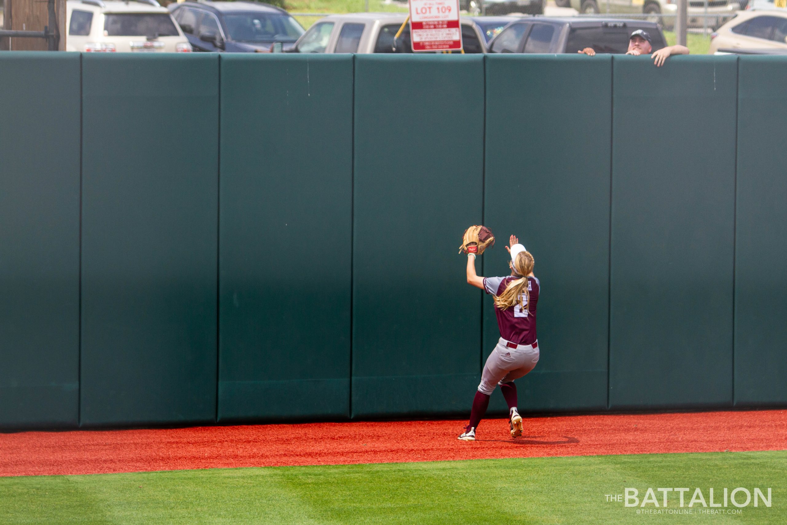 Aggies fall against Houston in first game of Austin Regional