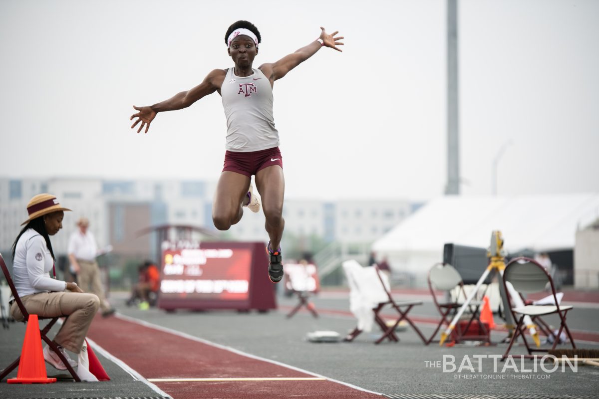 Sophomore+Deborah+Acquah+placed+fourth+in+the+womens+long+jump+with+a+mark+of+6.07+meters+at+The+Reveille+on+April+6+at+E.B.+Cushing+Stadium.