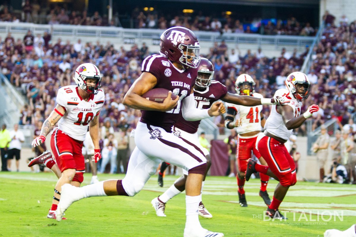 Junior+quarterback%26%23160%3BKellen+Mond+had+25+rushing+yards+and+one+rushing+touchdown+in+the+Aggie+win+against+Lamar.