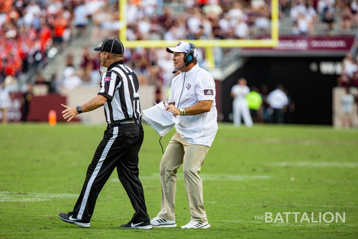 Head+Coach+of+the+Aggies%2C+Jimbo+Fisher%2C+communicates+with+a+referee.%26%23160%3B