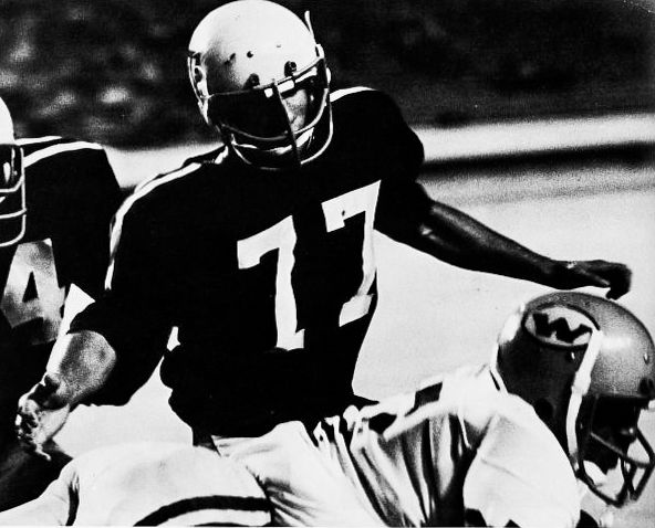 Ed Simonini, former A&amp;M linebacker and Hall of Famer, died at the age of 65 after a battle with cancer.