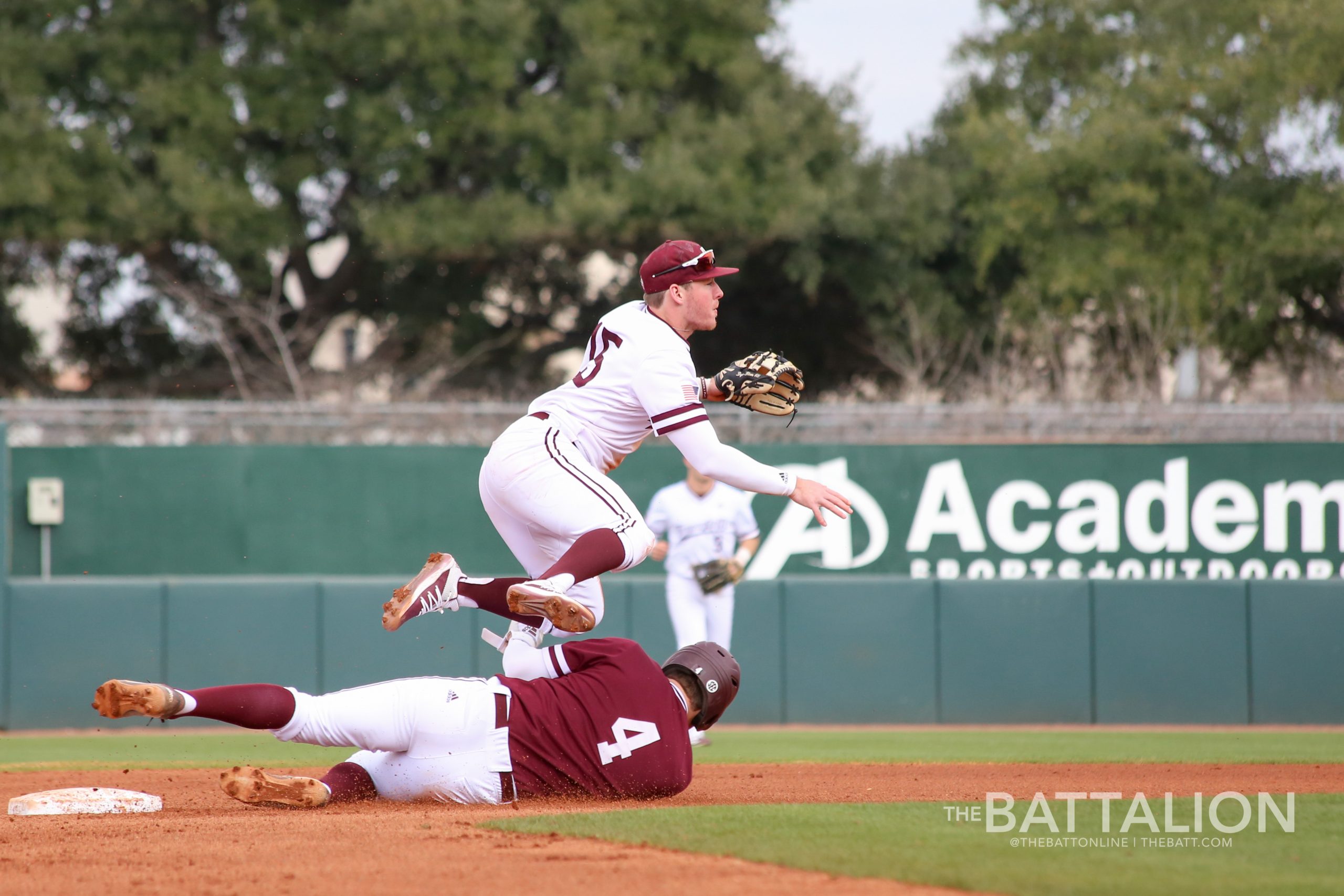 GALLERY%3A+Baseball+Maroon+and+White+Scrimmage