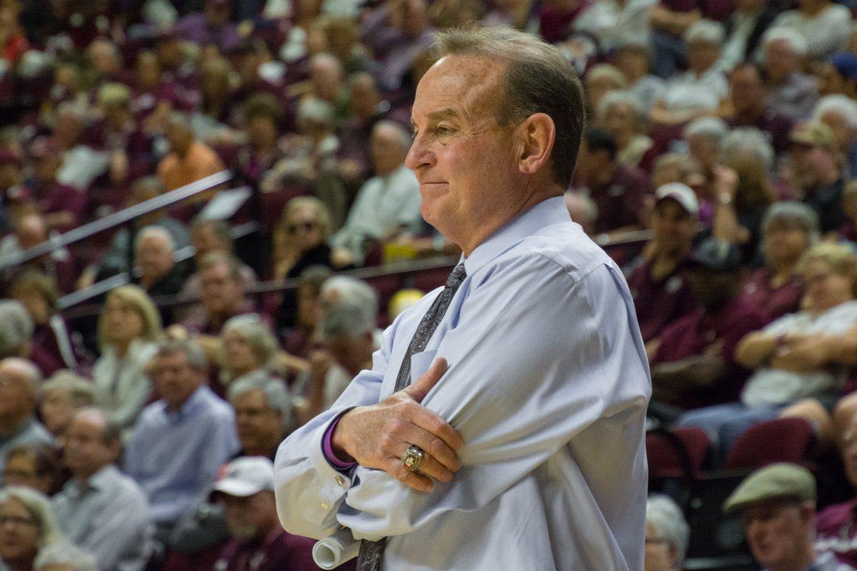 Former+Texas+A%26amp%3BM+womens+basketball+associate+coach%26%23160%3BVic+Schaefer+was+hired+by+the+University+of+Texas.