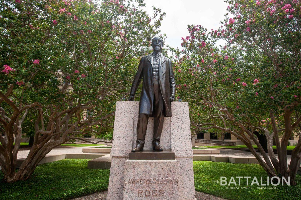 A temporary fence will be placed around the Sully statue before the fall 2020 semester begins. The monument of the Confederate general and former A&M president has attracted protests multiple times over the summer and was vandalized in early June.