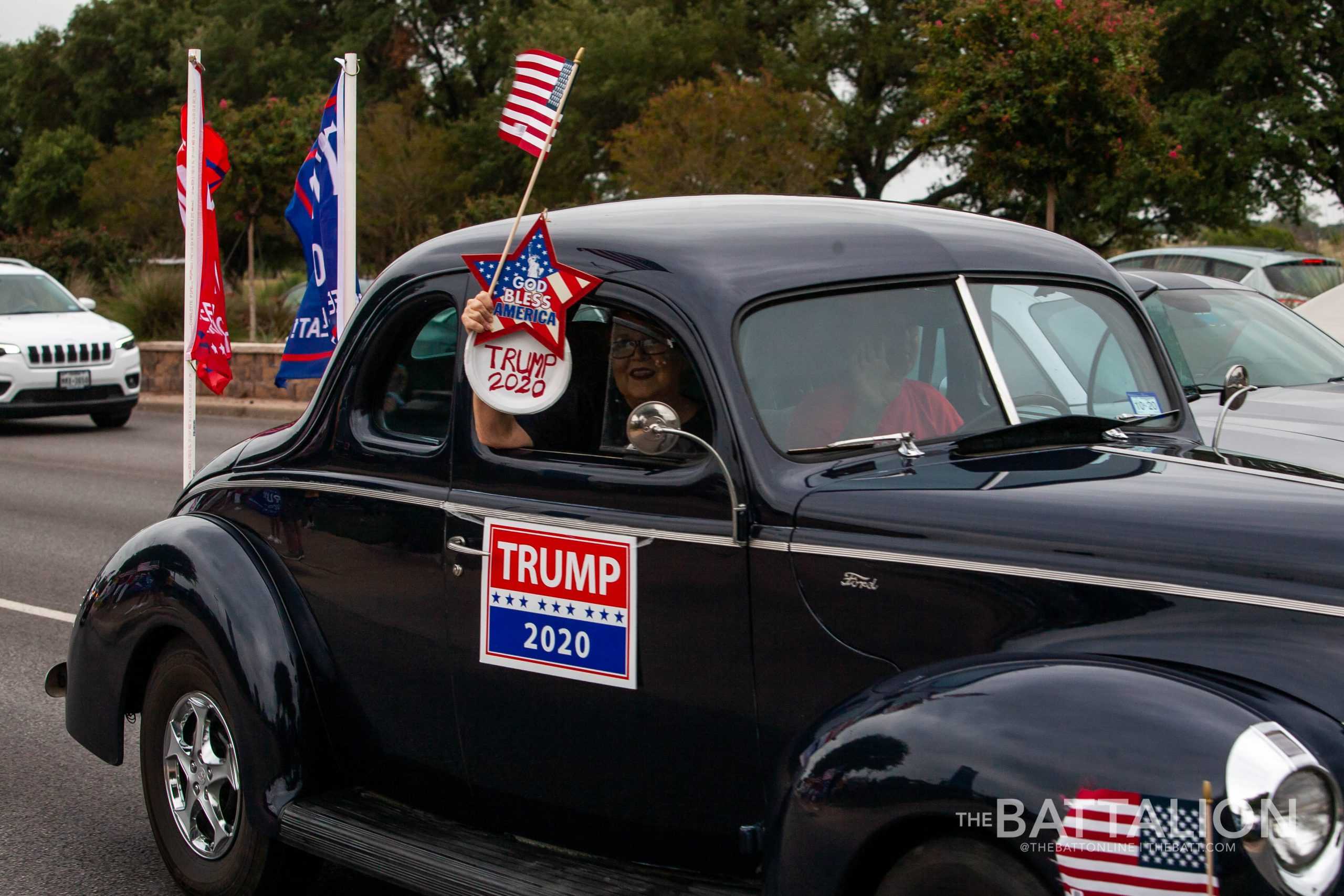 Over 100 cars gather for Trump parade in College Station