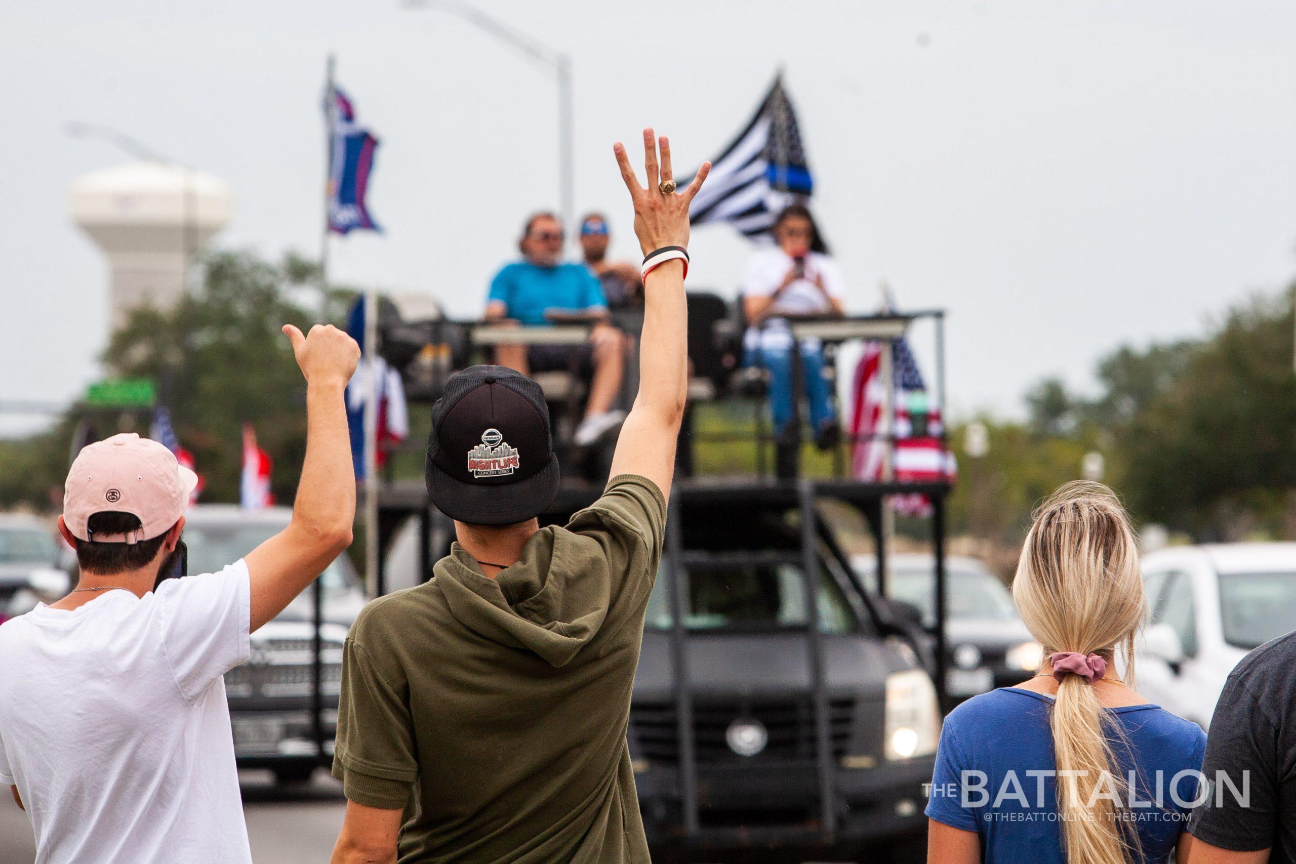 Over 100 cars gather for Trump parade in College Station