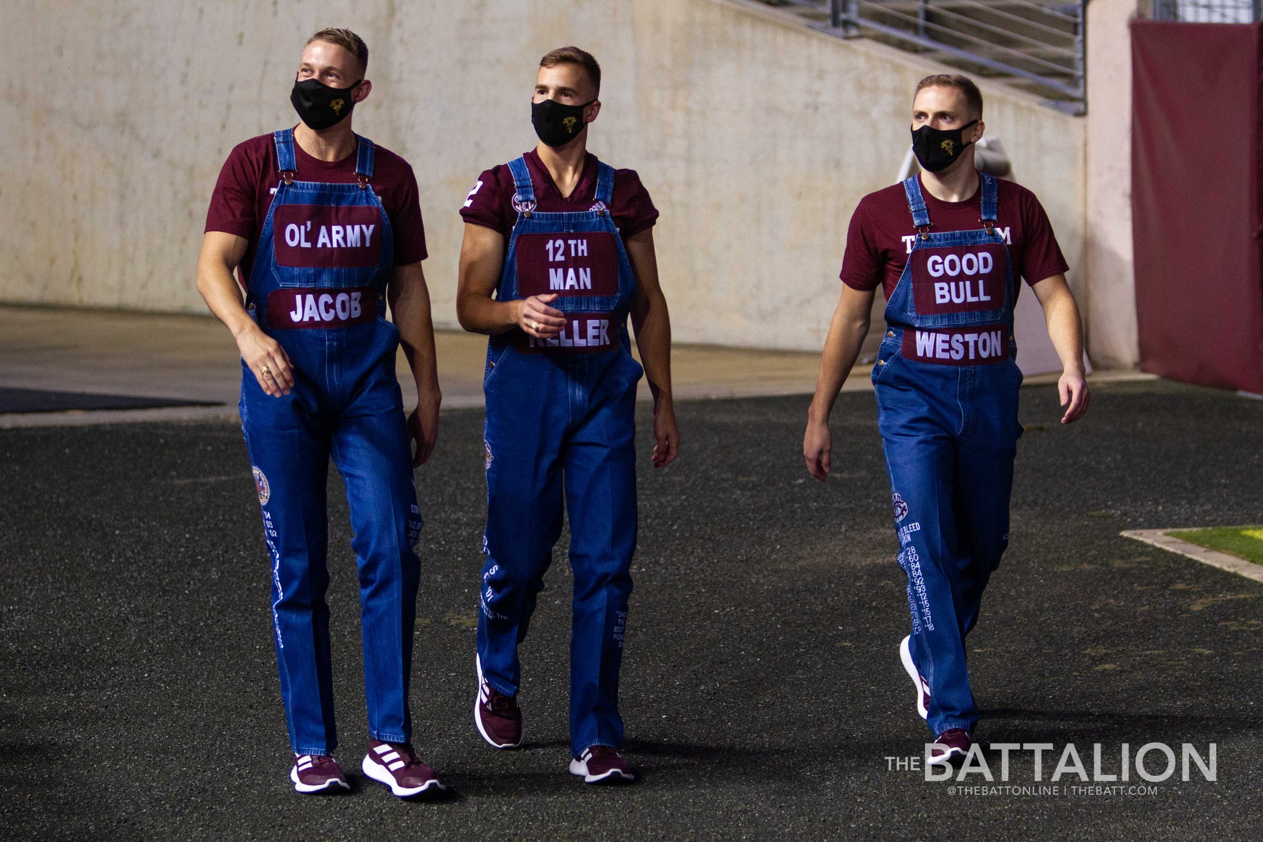 GALLERY: Midnight Yell vs. Arkansas