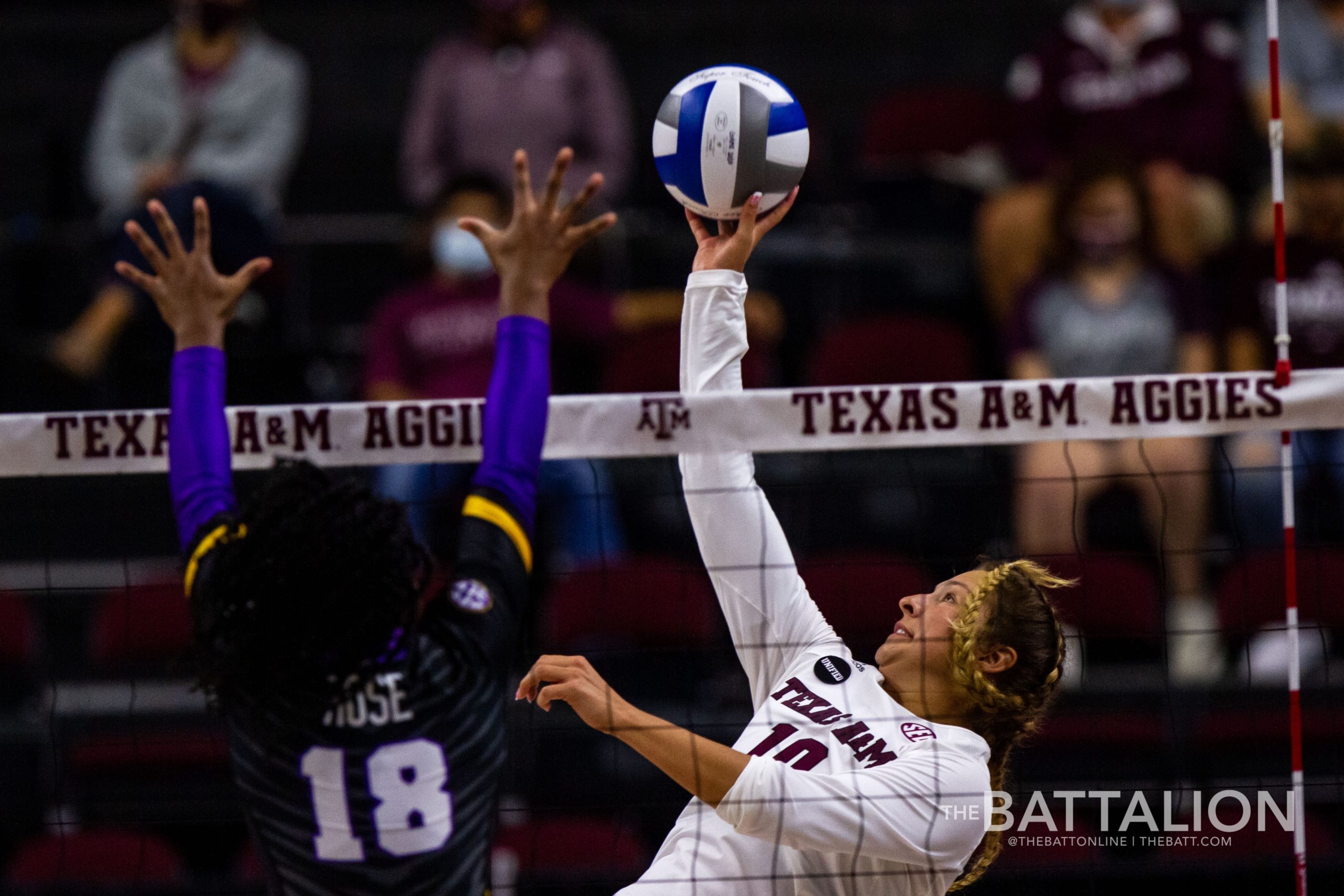 GALLERY%3A+Volleyball+vs.+LSU+Game+1