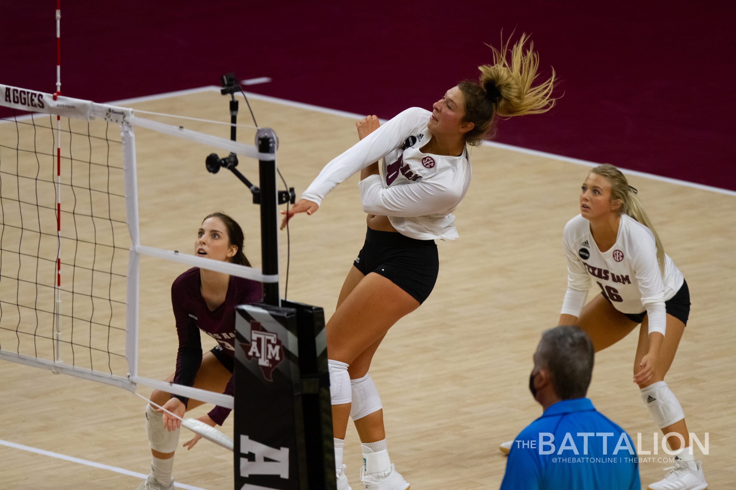 GALLERY%3A+Volleyball+vs.+Mississippi+State