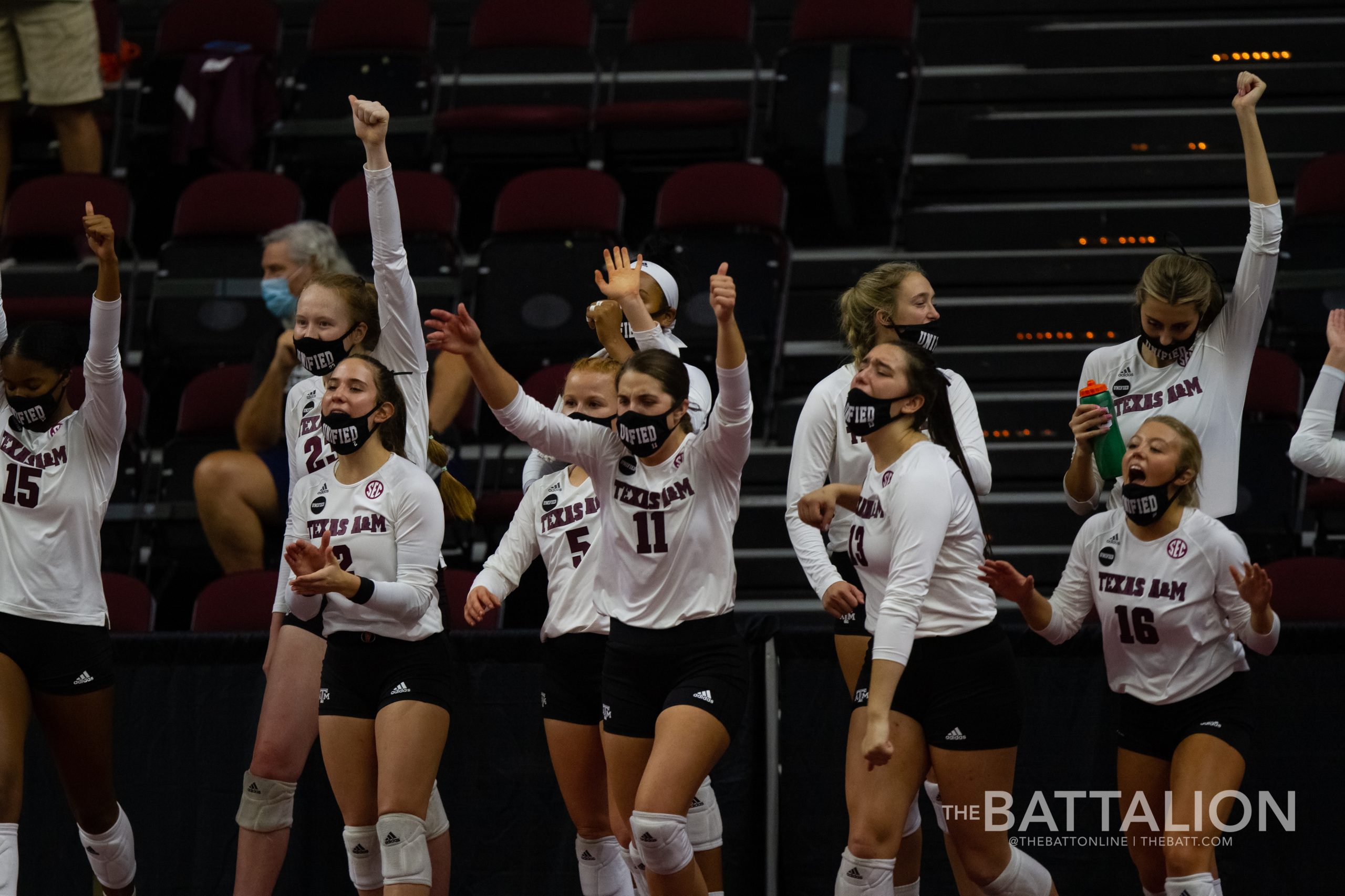 GALLERY: Volleyball vs. Mississippi State