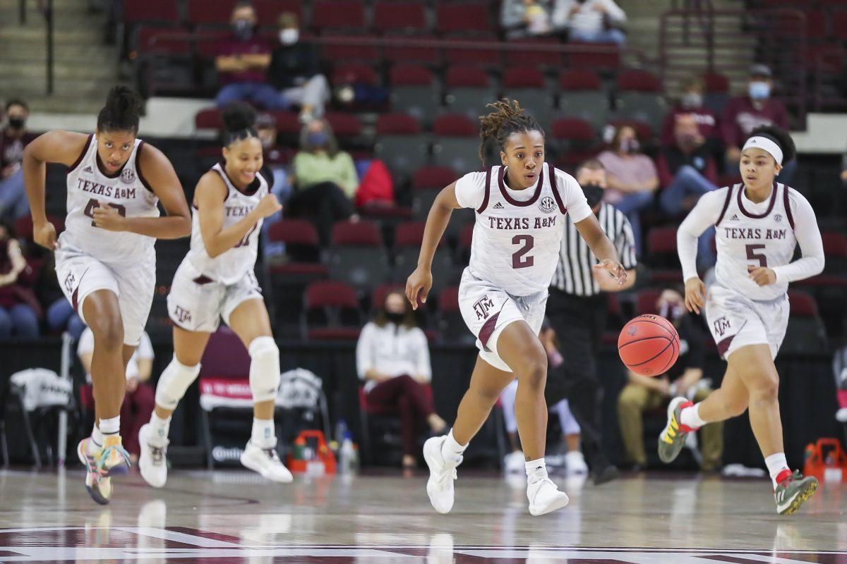 Senior+guard+Aaliyah+Wilson+led+the+Aggies+with+17+points+against+Sam+Houston+State.