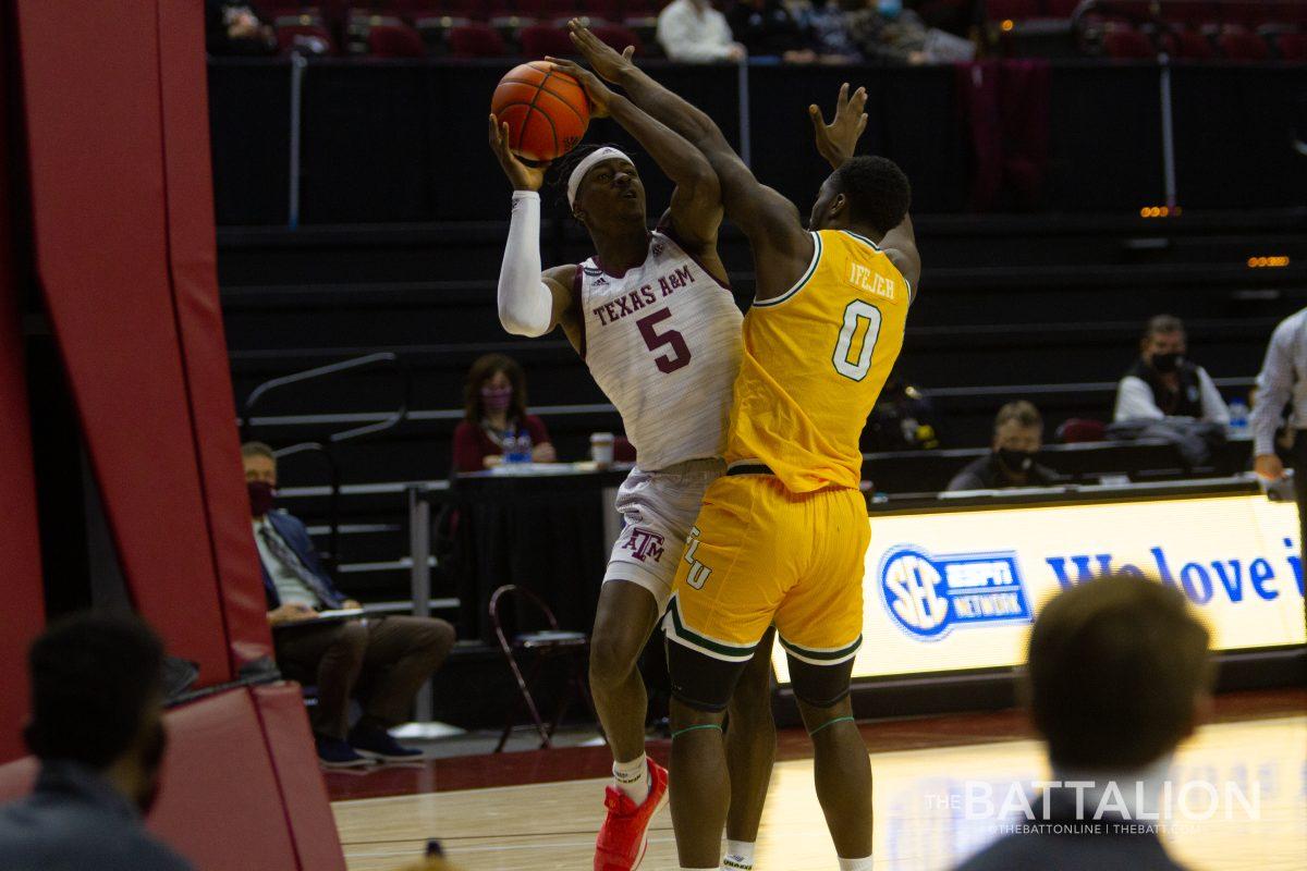 Sophomore forward Emanuel Miller secured his third straight double double with 20 points and 10 rebounds. 