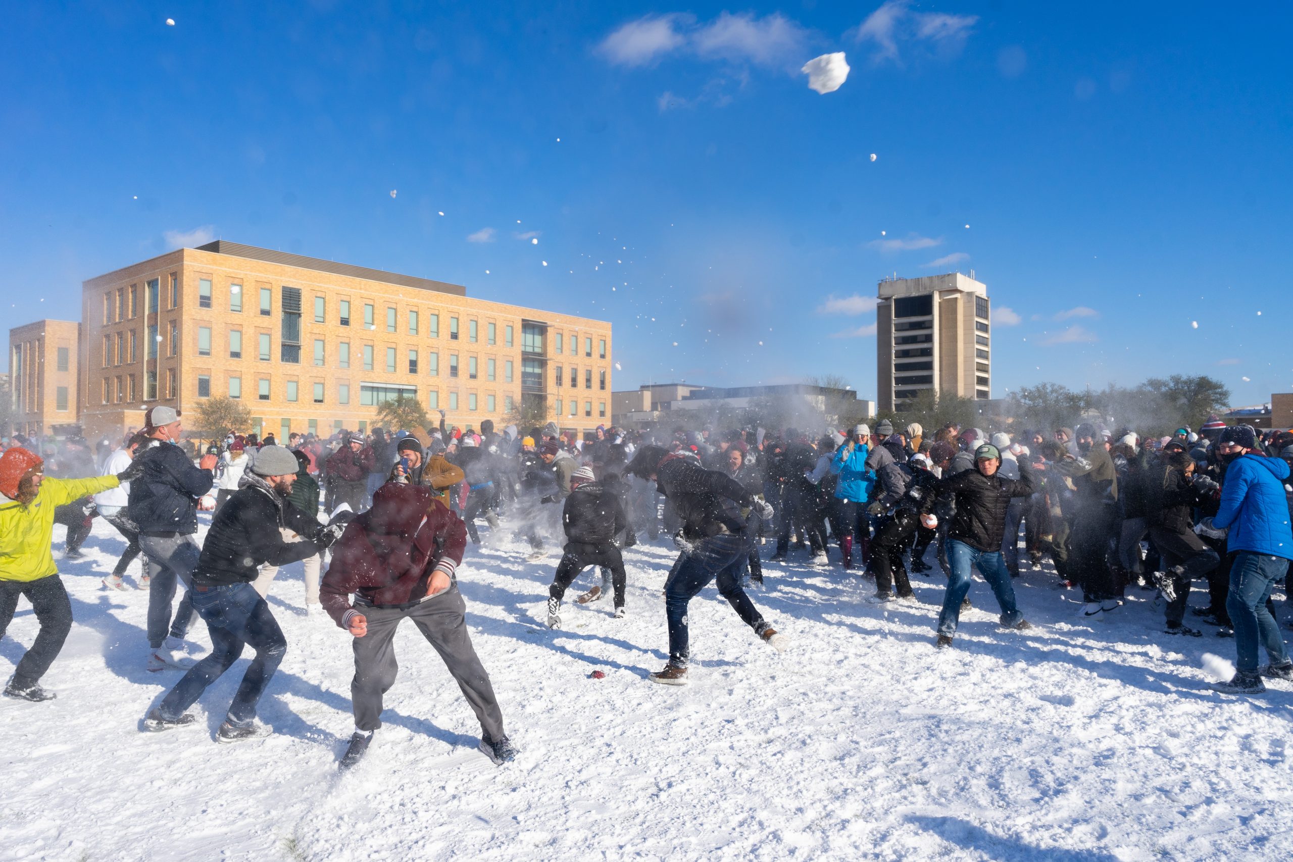 GALLERY: Snowball Fight on Simpson Field