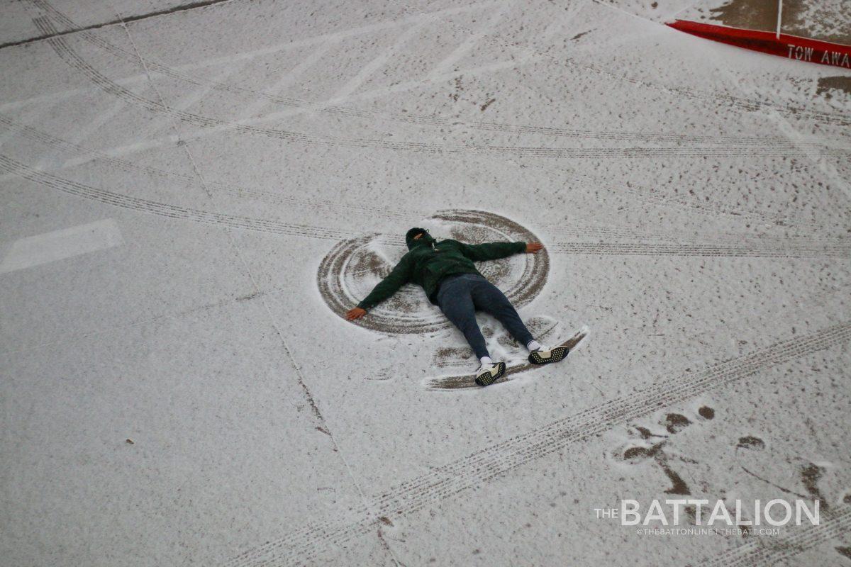 Some students took advantage of the opportunity to play in the snow during the unprecedented week of winter weather in College Station.&#160;