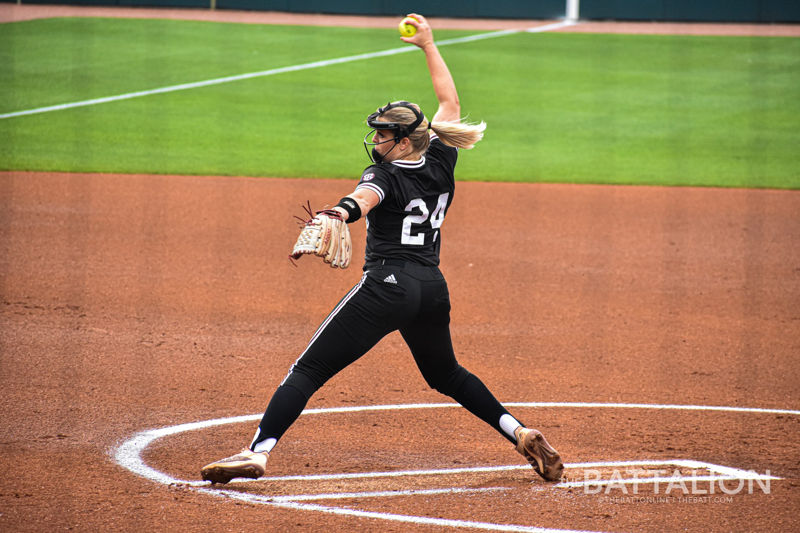 GALLERY: Softball vs. Sam Houston State