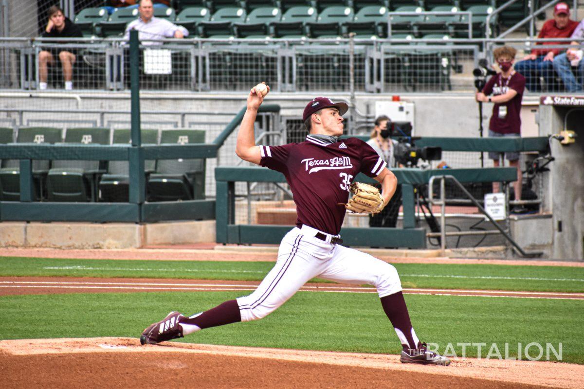 Freshman pitcher&#160;Nathan Dettmer&#160;allowed three runs on one hit in 2.1 innings pitched.&#160;