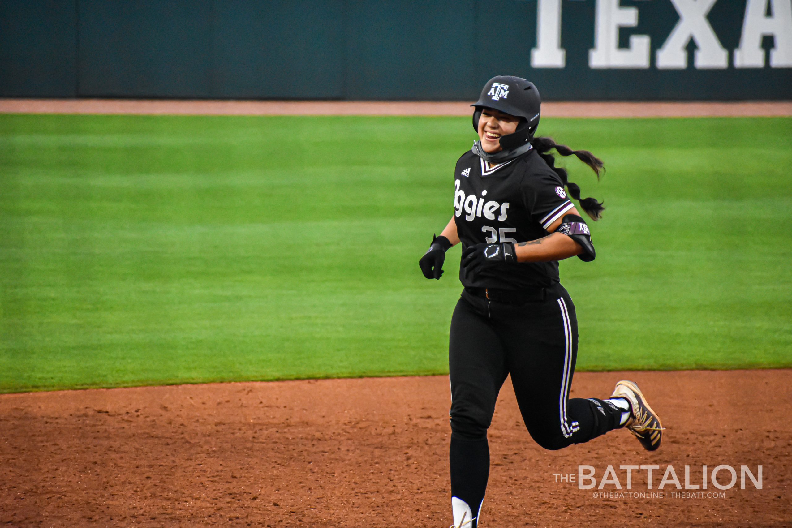 GALLERY: Softball vs. Sam Houston State