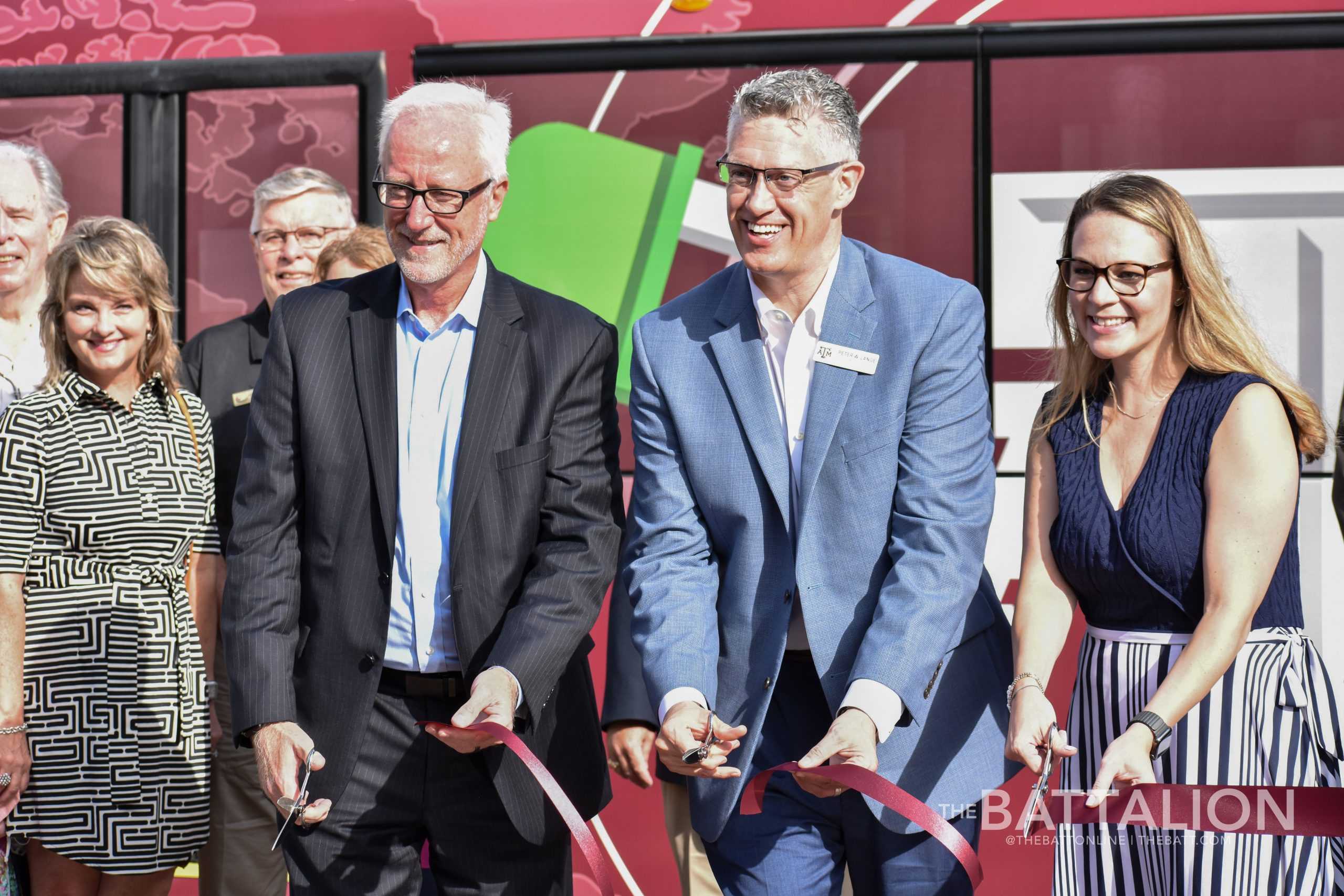 A&M debuts first all-electric buses