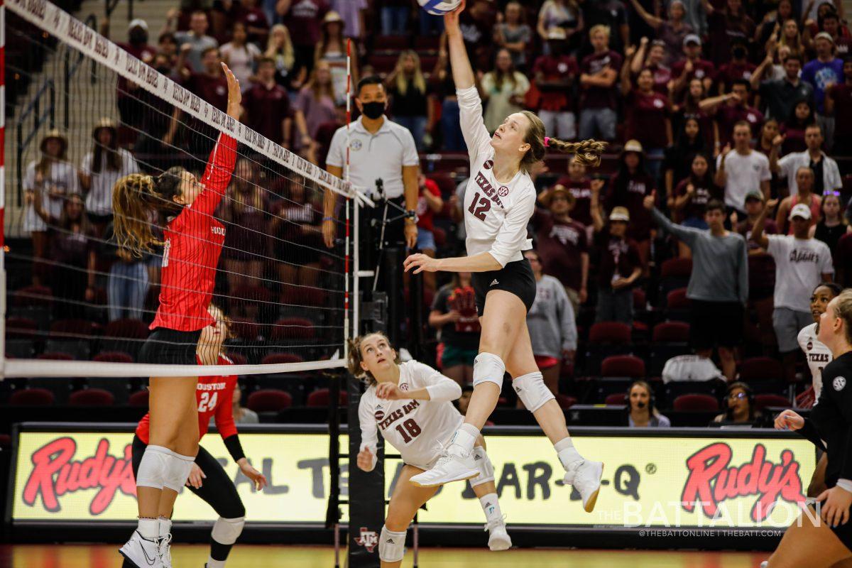 Senior middleblocker&#160;Mallory Talbert&#160;capped off a successful weekend during the Texas A&amp;M Invitational with a spot on the All-Tournament team.&#160;