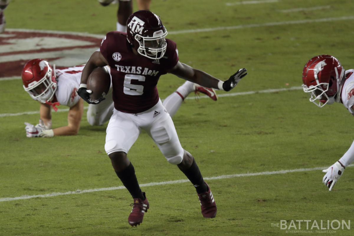 Sophomore+running+back%26%23160%3BDevon+Achane%26%23160%3Bhas+proven+his+ability+to+make+a+significant+impact+on+the+Aggie+offense+with+two+touchdowns+in+the+Sept.+4+game+against+Kent+State.%26%23160%3B