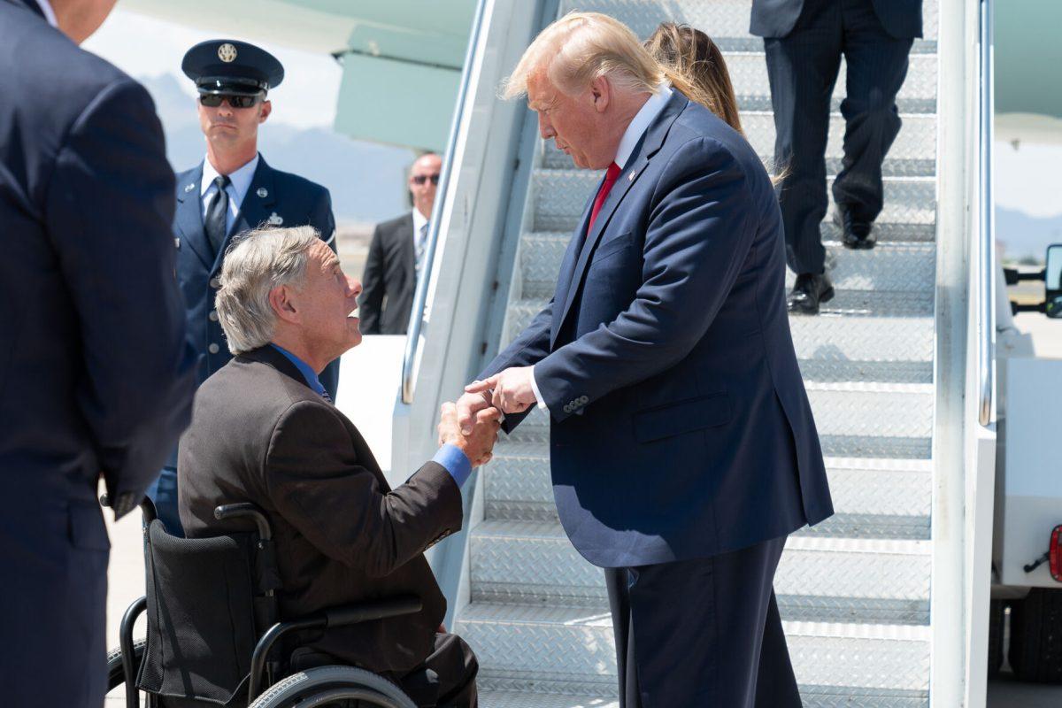 <p>Governor Greg Abbott and former President Donald Trump meeting in 2019.</p>