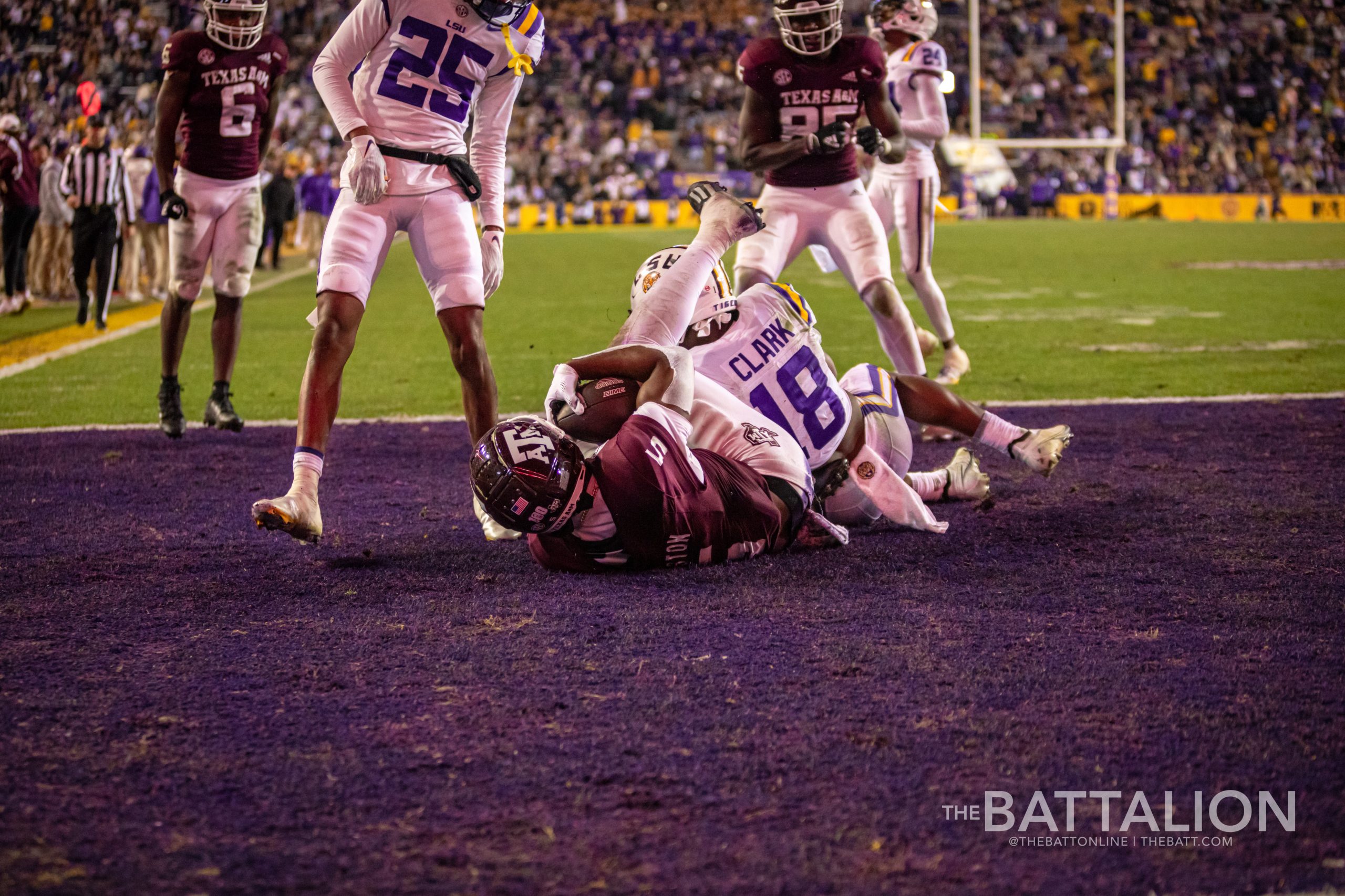 GALLERY: Football vs. LSU