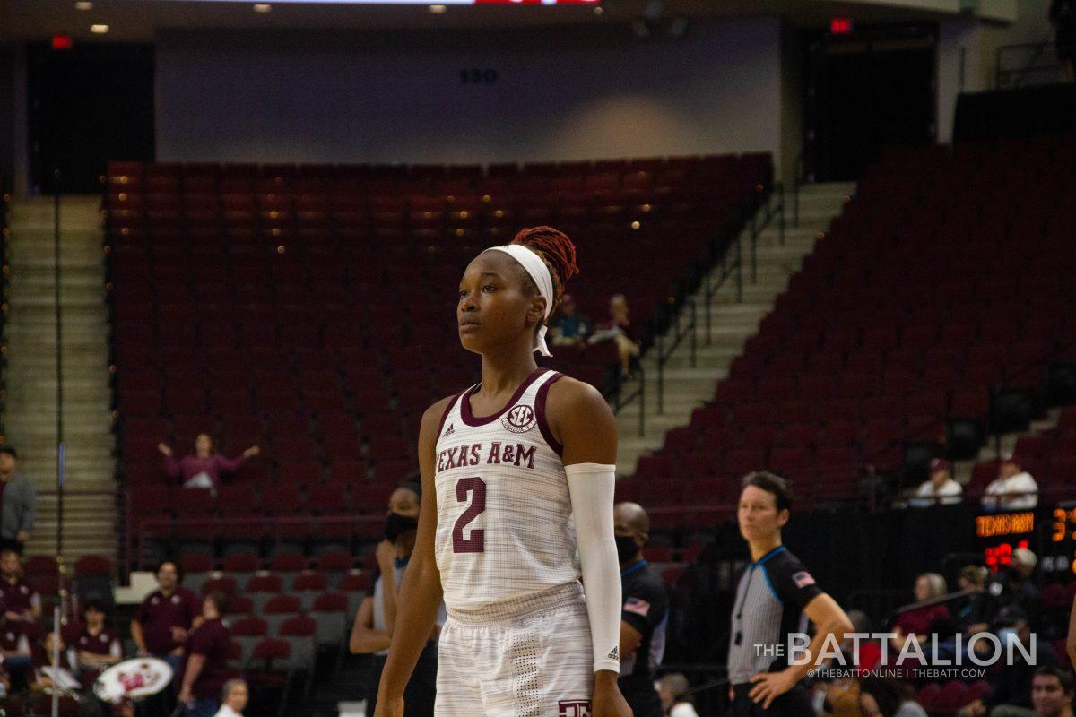 Graduate student Qadashah Hoppie practices as halftime against Texas Southern comes to a close.