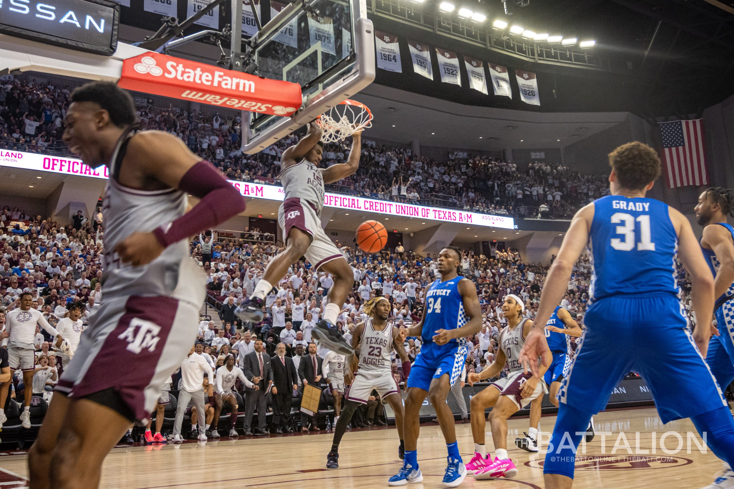 GALLERY: Men's Basketball vs. Kentucky