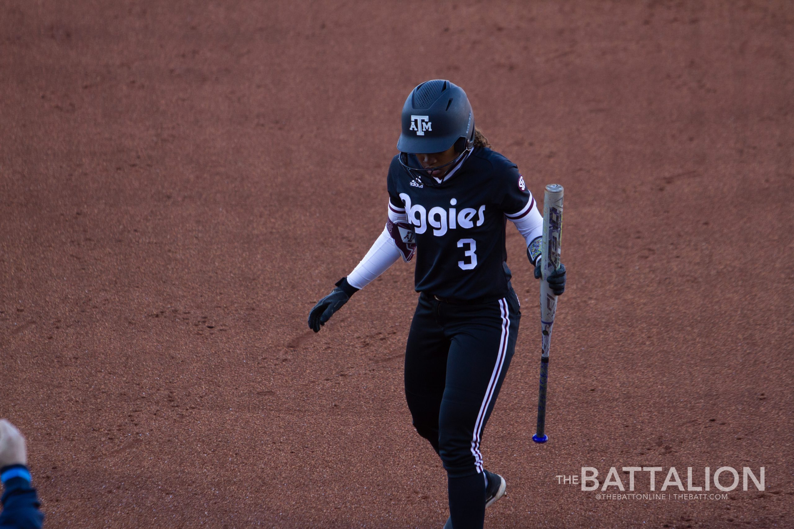 GALLERY: Softball vs. Kansas