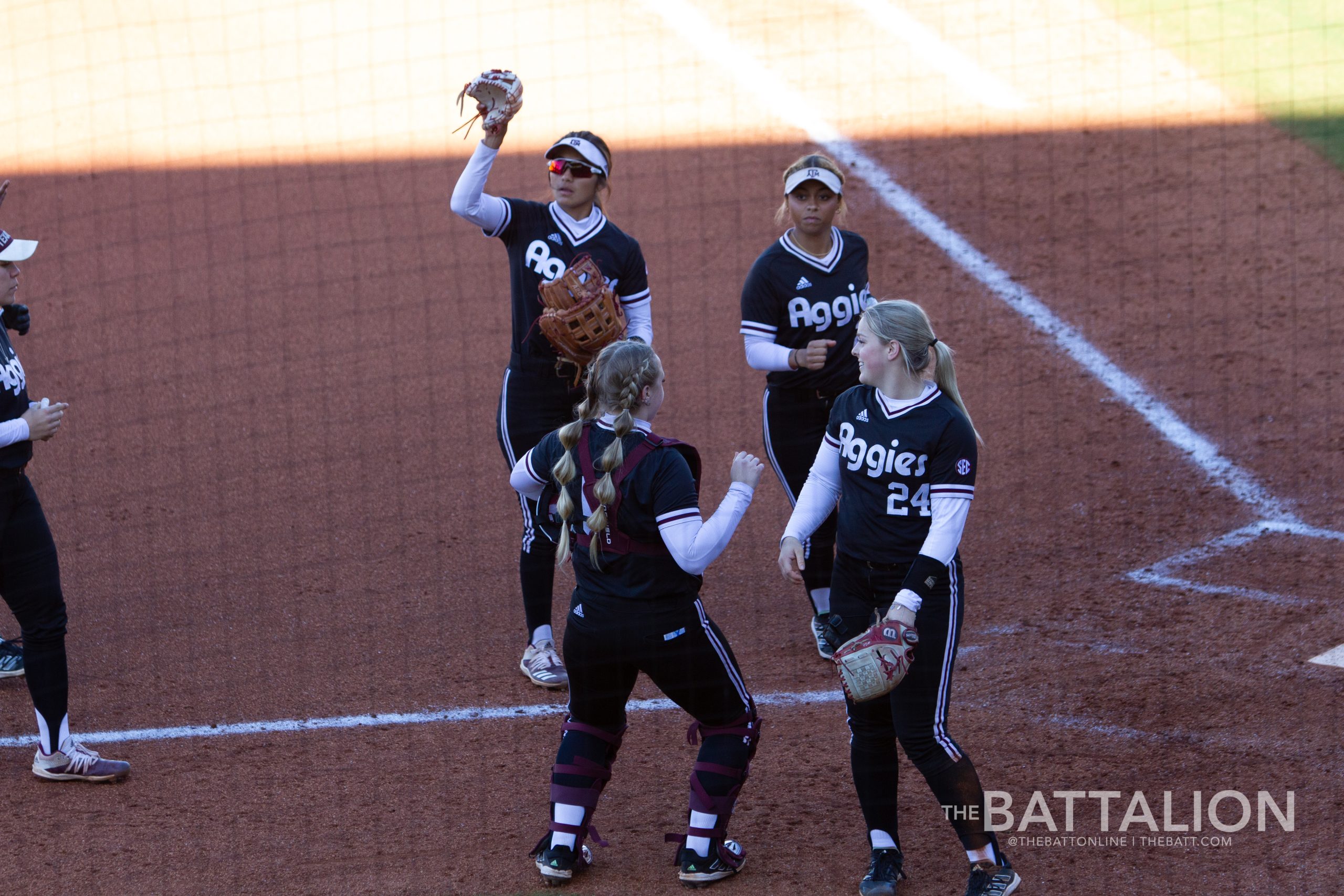 GALLERY%3A+Softball+vs.+Kansas