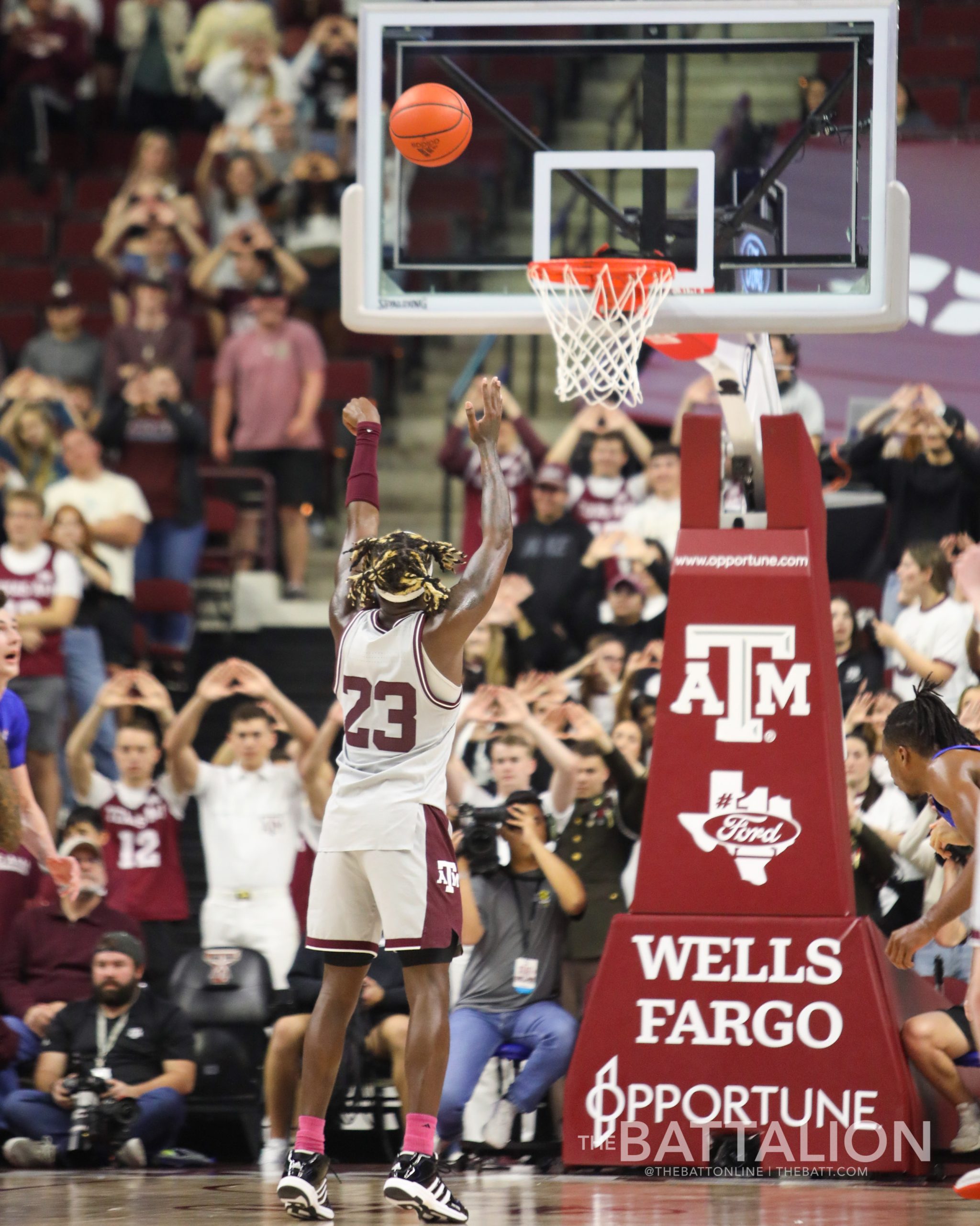 GALLERY: Men's Basketball vs. Florida