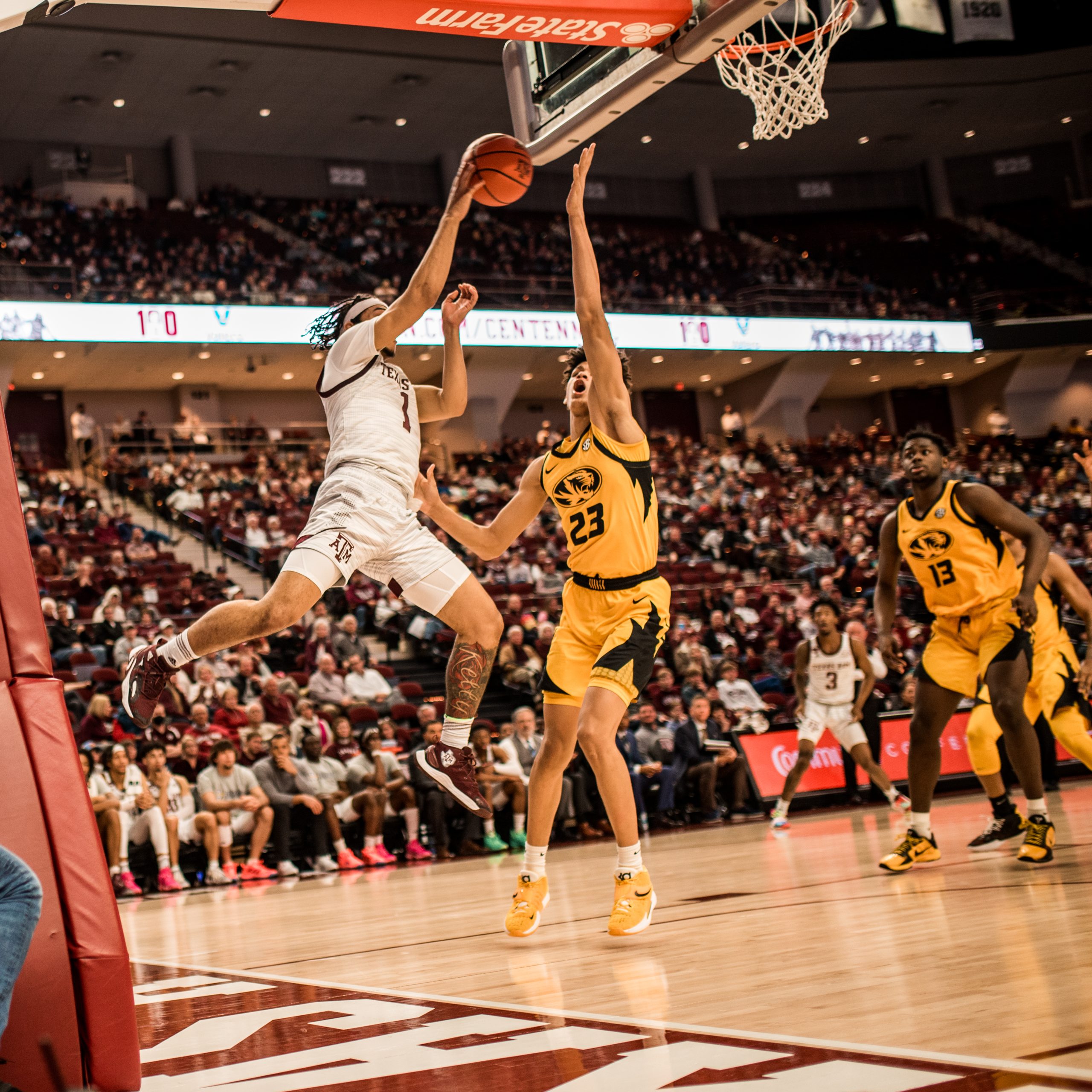 GALLERY: Men's Basketball vs. Missouri