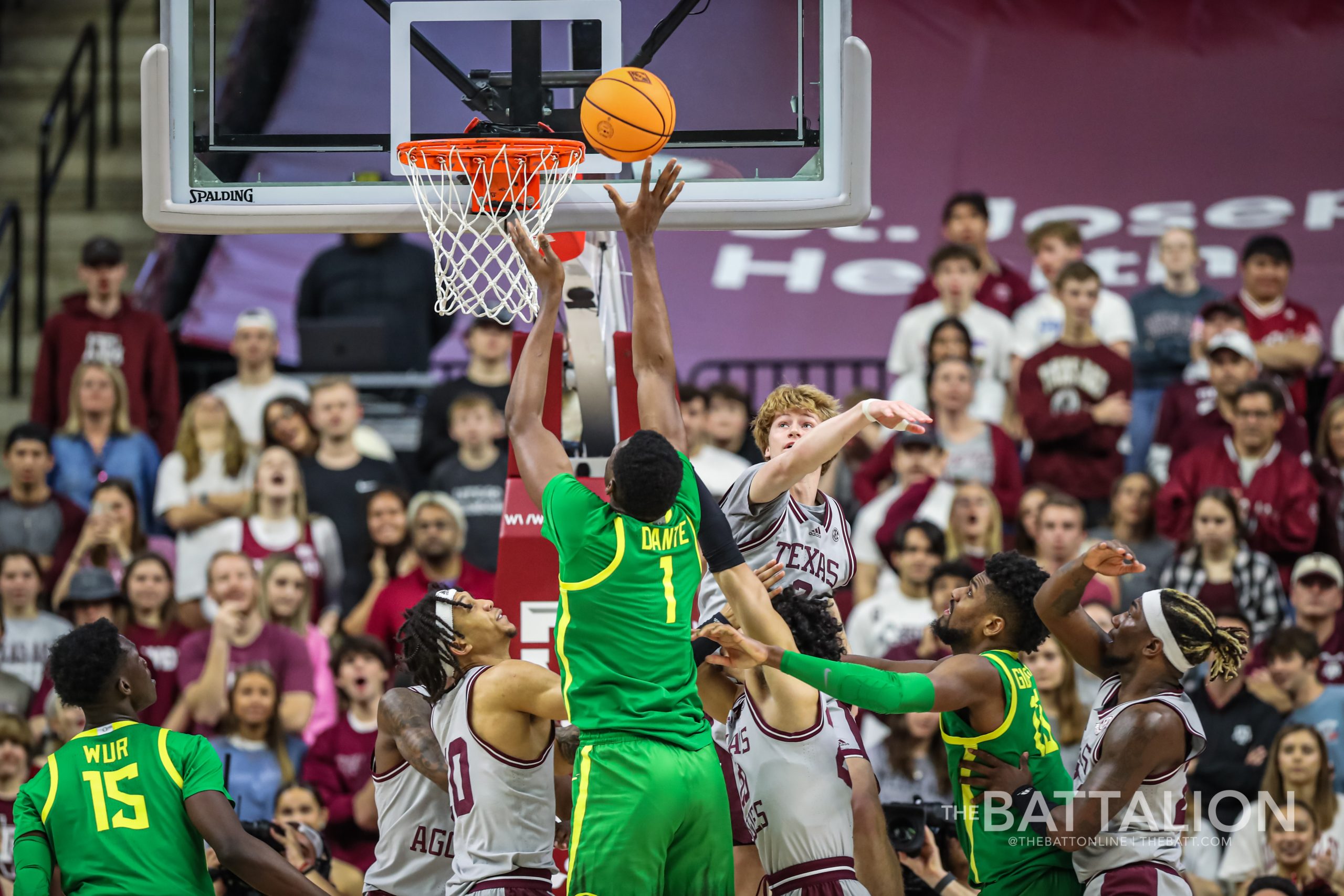 GALLERY: Men's Basketball vs. Oregon