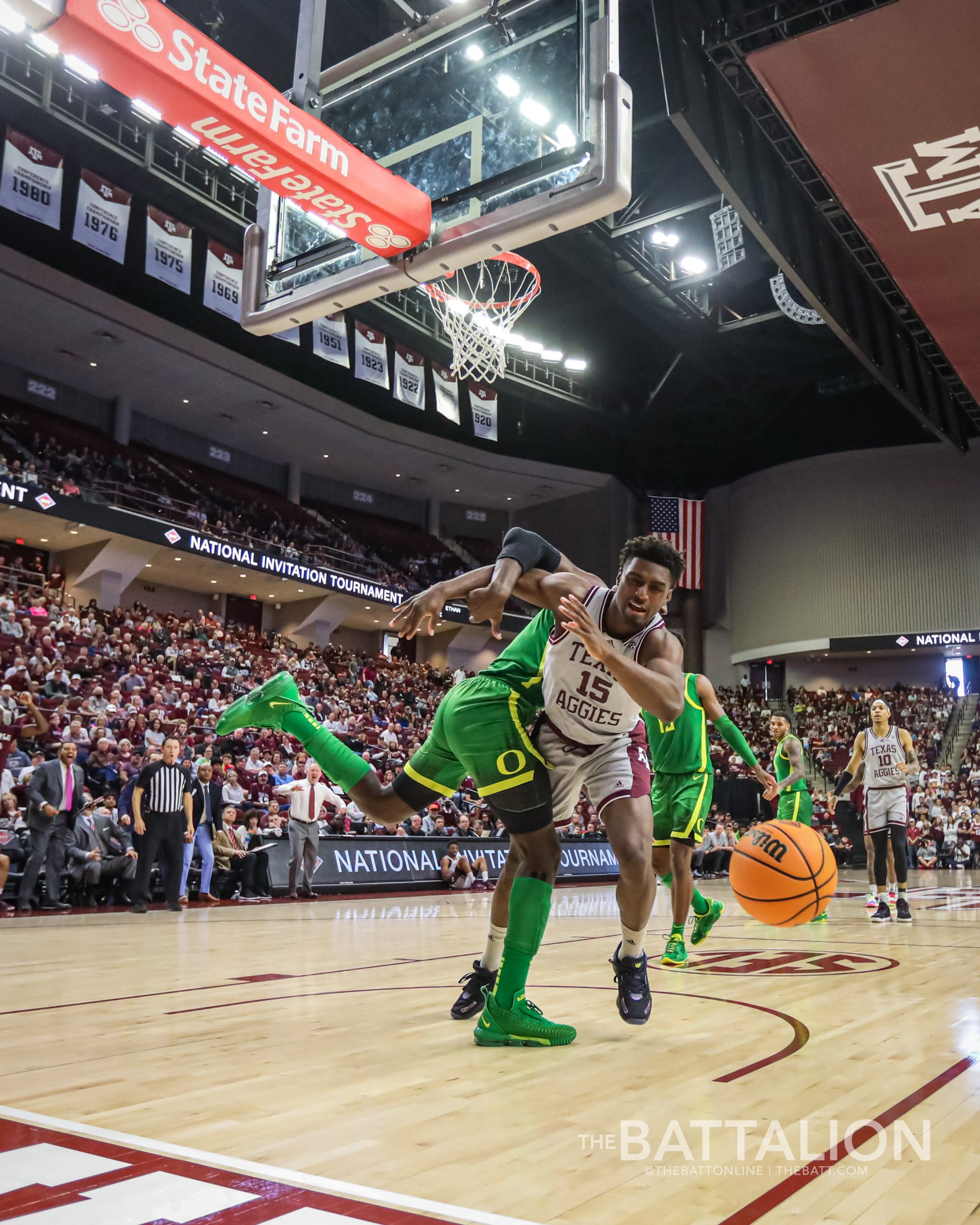 GALLERY: Men's Basketball vs. Oregon