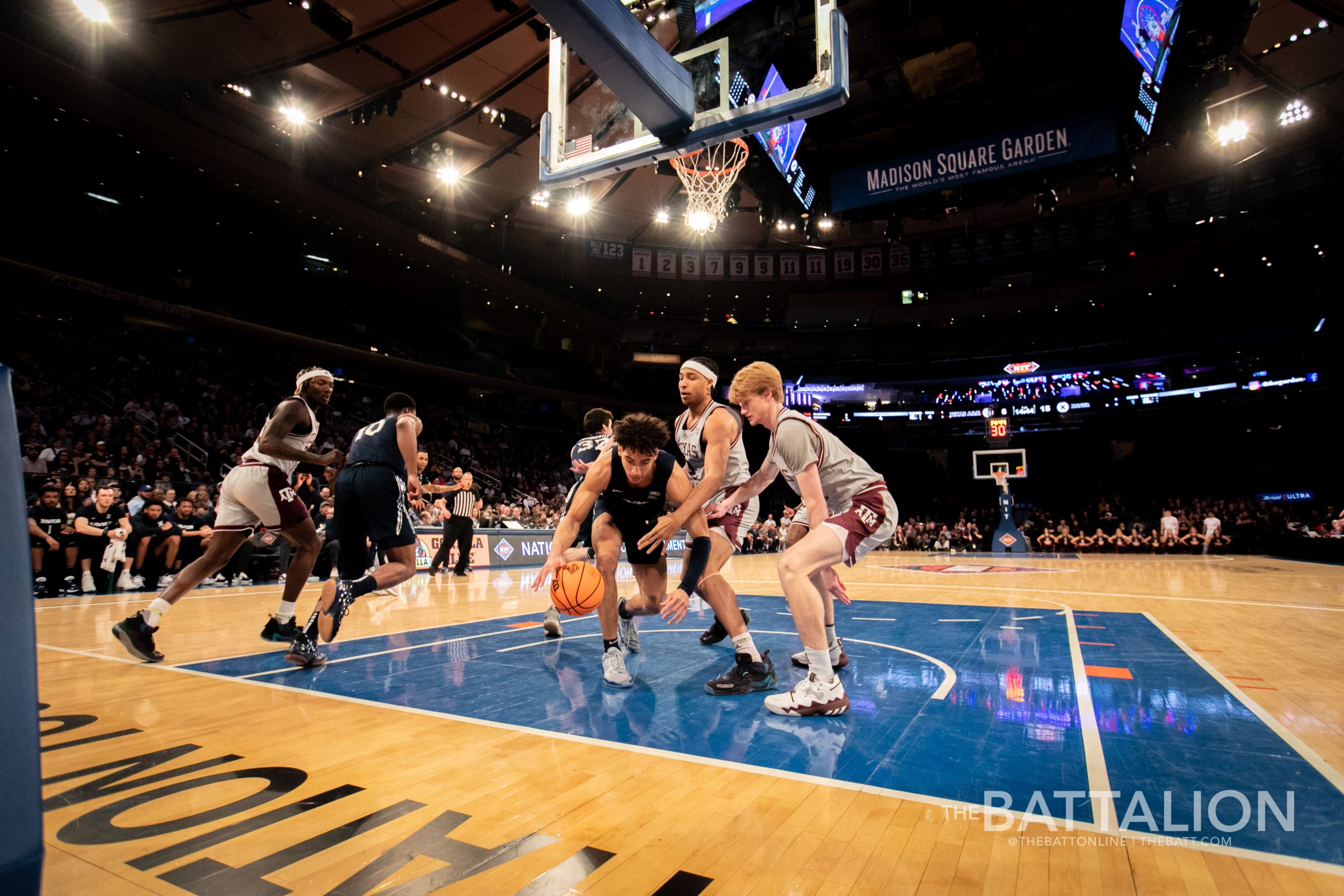 GALLERY: Men's Basketball vs. Xavier