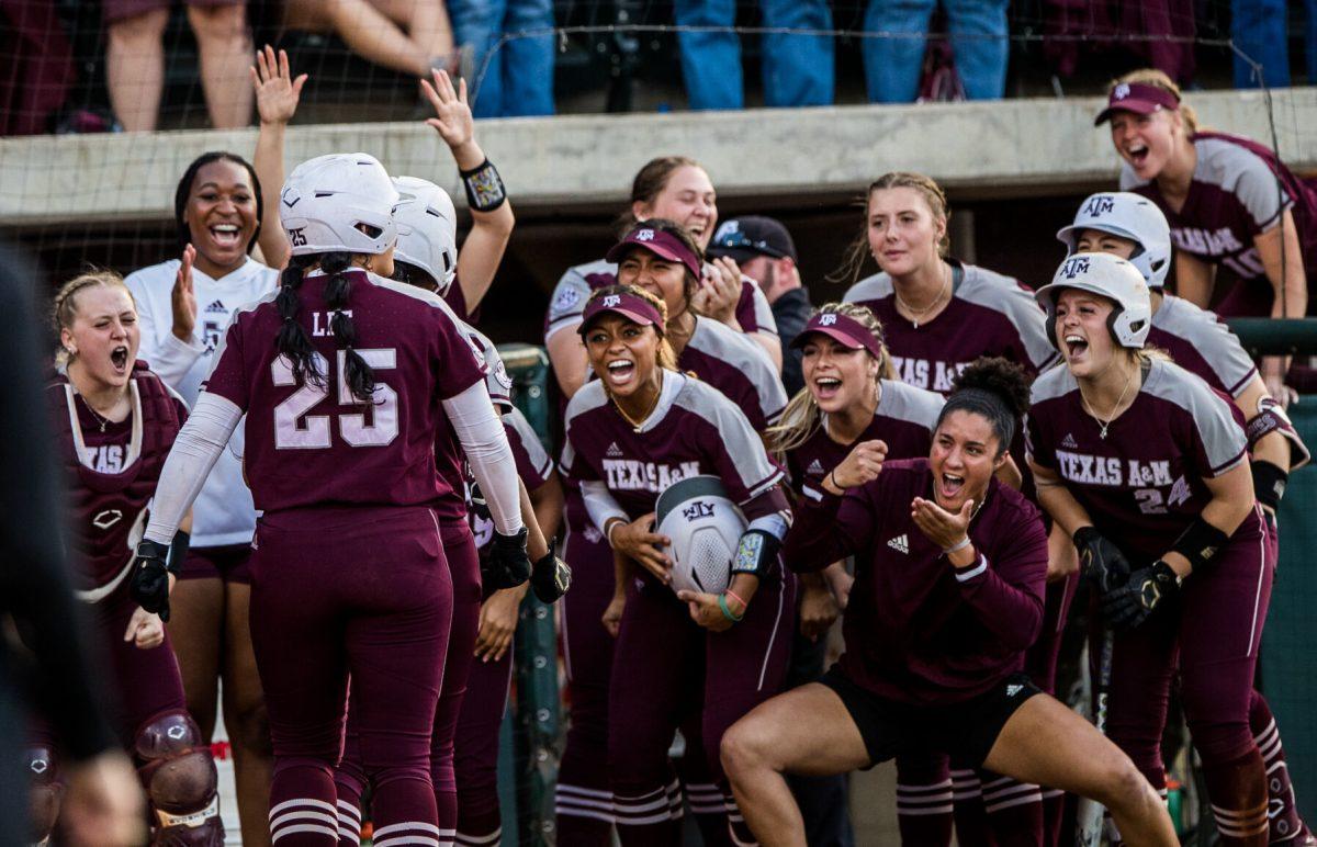 The team celebrates after&#160;Haley Lee&#160;(25) brings in a home run&#160;Davis Dimond on Saturday, April 23.&#160;