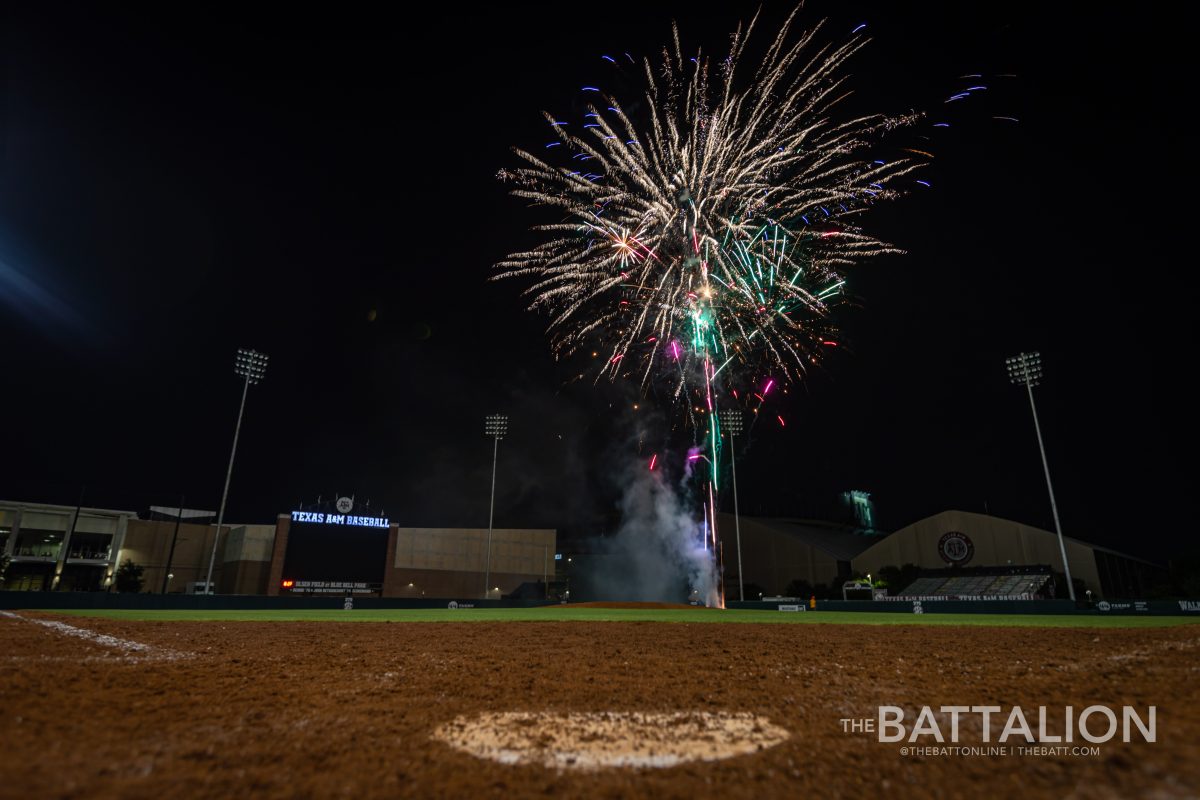 Fireworks+go+off+as+a+part+of+the+Friday+Night+Fireworks+show+following+the+Aggies+victory+over+the+Gamecocks+at+Olsen+Field+on+Friday%2C+May+6%2C+2022.